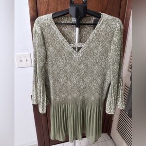 Catherines Women's Green Medallion Geometric V-Neck Pleated Top 2X